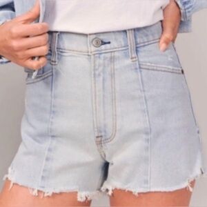 Abercrombie Curve Love High Rise The Cutoff Short Light Wash Festival Flattering